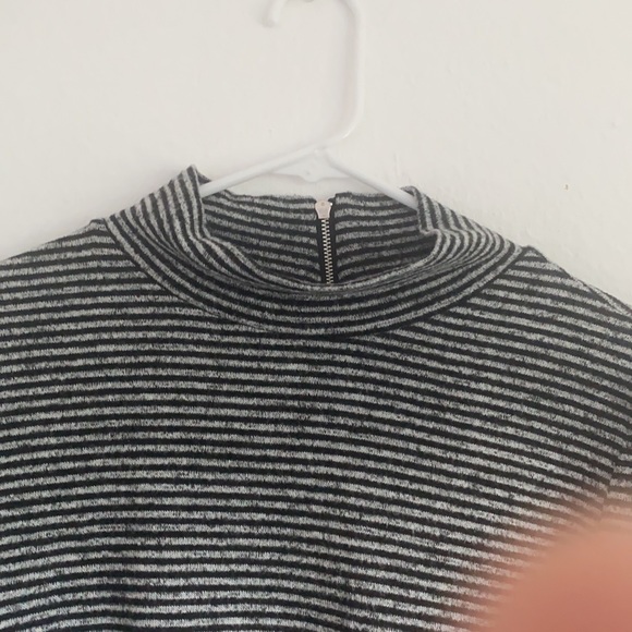 DKNY Jeans super soft rises neck short sleeve - Picture 3 of 6